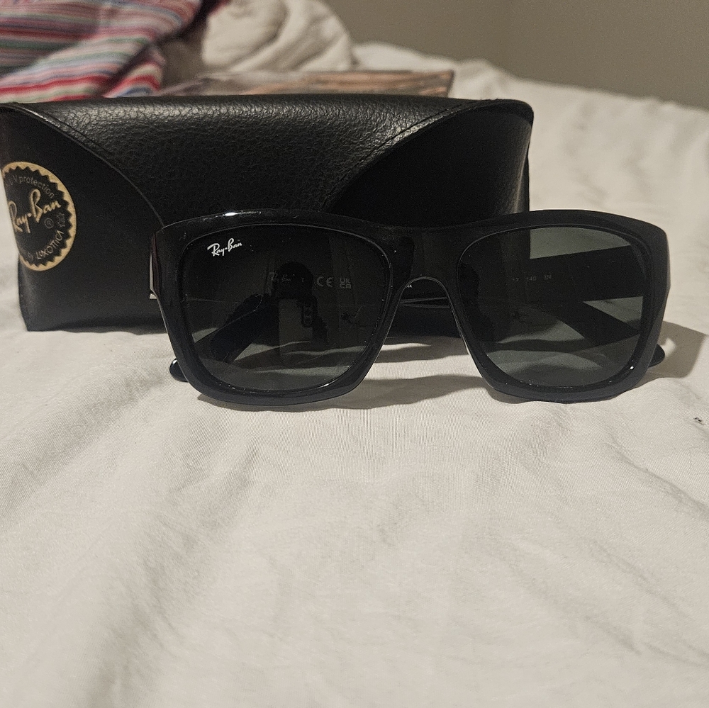 Ray-Bans - Picture 4 of 5